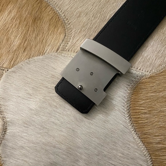 Authentic Louis Vuitton Belt - Picture 8 of 8